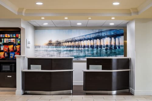 Courtyard by Marriott - Naples, Reception