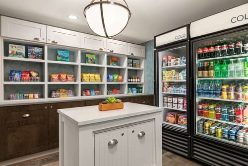 Homewood Suites by Hilton - Fort Myers, Snack bar