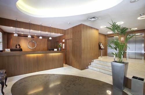 Hotel Ópera, Reception