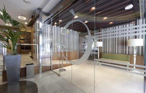 Hotel Ópera, Reception