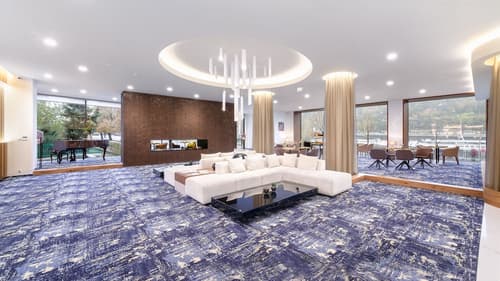 The President, Lobby