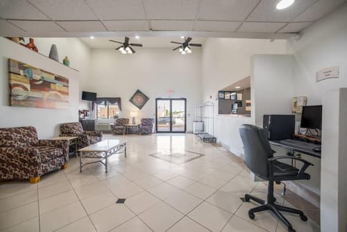 Quality Inn O'Fallon IL - St. Louis, Lobby