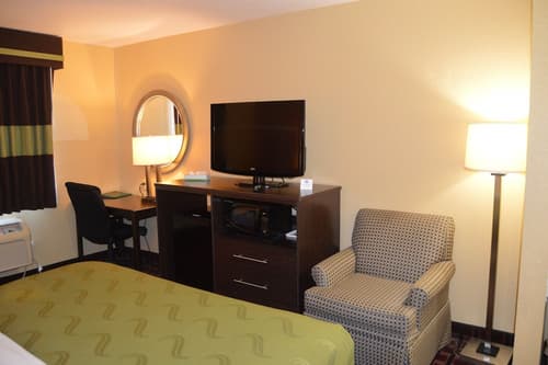 Quality Inn O'Fallon IL - St. Louis, Room