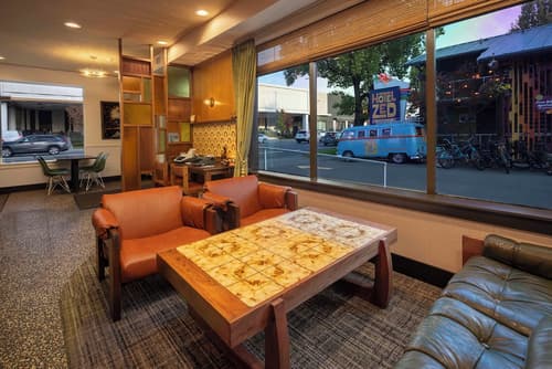 Hotel Zed Victoria, Lobby