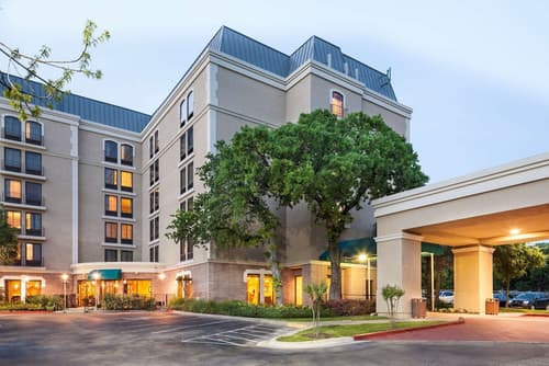 DoubleTree by Hilton Austin - University Area, Primary image