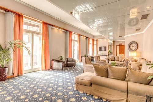 Hotel King, Lobby lounge