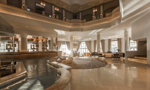 Labourdonnais Waterfront Hotel, Lobby