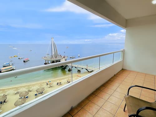 Delfin Beachfront Resort – Downtown Puerto Vallarta Optional All-Inclusive
