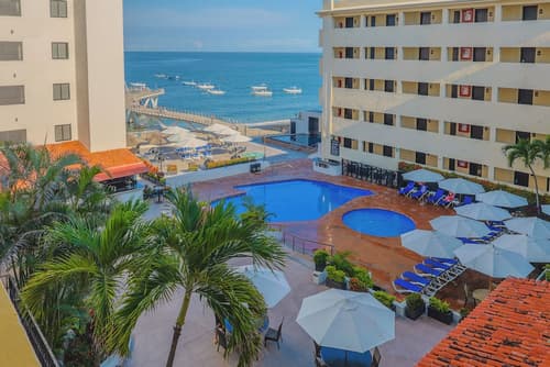 Delfin Beachfront Resort – Downtown Puerto Vallarta Optional All-Inclusive