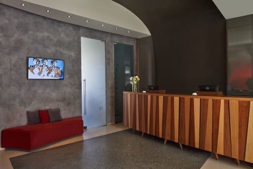 Lato Boutique Hotel, Check-in/check-out kiosk