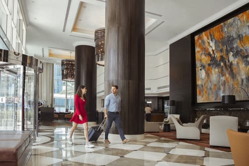 Towers Rotana, Lobby