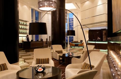 Towers Rotana, Lobby lounge