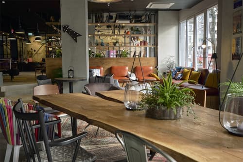 MOXY Berlin Humboldthain Park, Lobby sitting area