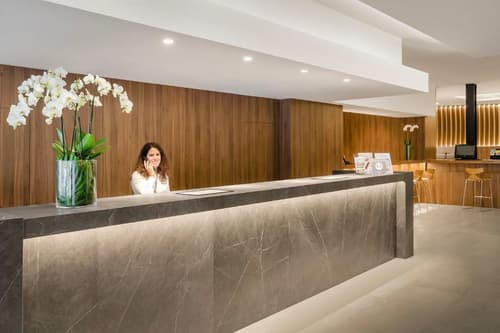 Portus Cale Hotel, Reception