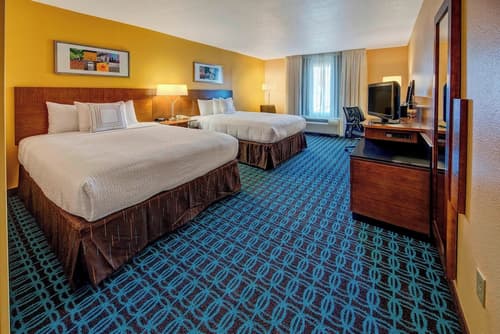 Fairfield Inn & Suites by Marriott Near Universal Orlando, Room