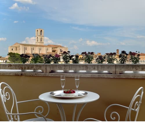 Hotel Sangallo Palace