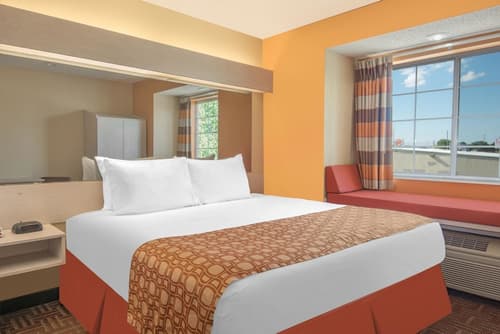 Microtel Inn & Suites by Wyndham Amarillo, Room