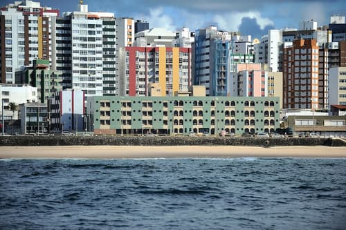 Portobello Pituba Praia, Front of property