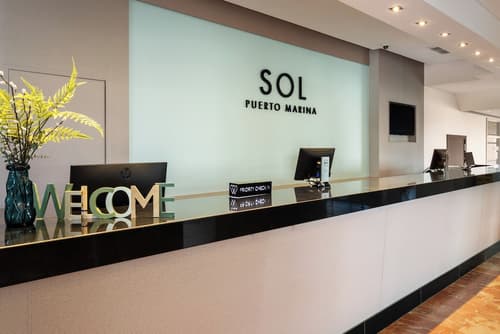 Sol Puerto Marina, Reception