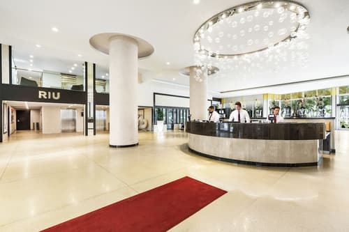 Hotel Riu Plaza Miami Beach, Reception