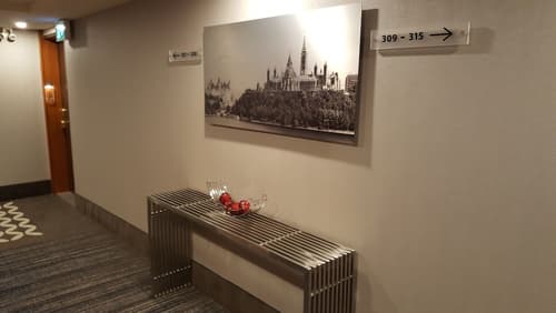 Ottawa Embassy Hotel