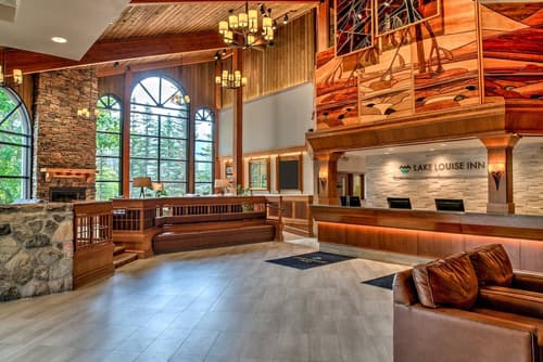 Lake Louise Inn, Primary image