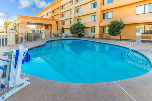 La Quinta Inn & Suites by Wyndham Las Cruces Organ Mountain, Pool