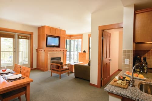 Pan Pacific Whistler Mountainside