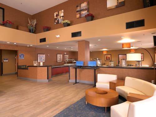 Crystal Inn Hotel & Suites West Valley City, Lobby