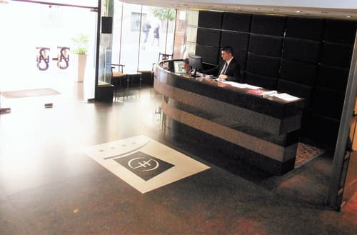 Hotel Sheltown, Reception