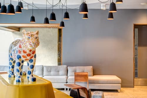 Apex City of Edinburgh Hotel, Lobby sitting area