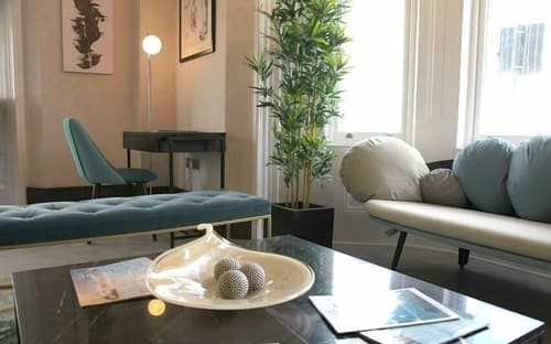 K Hotel Kensington, Lobby sitting area