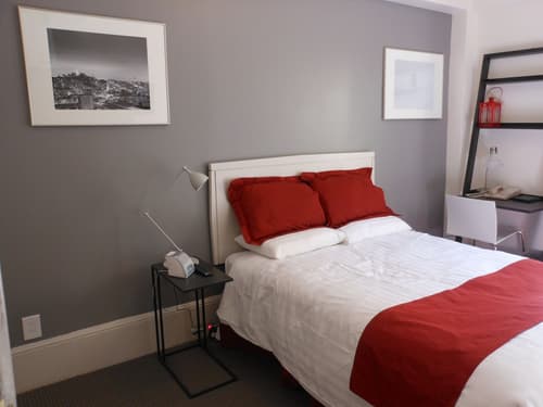 Grant Plaza Hotel, Room