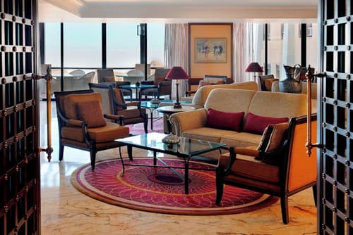 Petra Marriott Hotel, Lobby lounge
