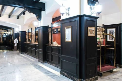 Hotel Clarendon, Reception