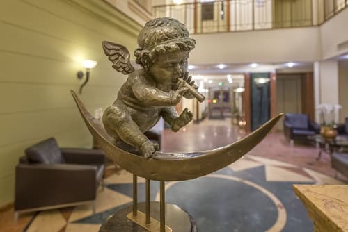 Artis Centrum Hotels, Reception