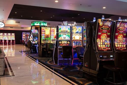 Tuscany Suites & Casino, Casino