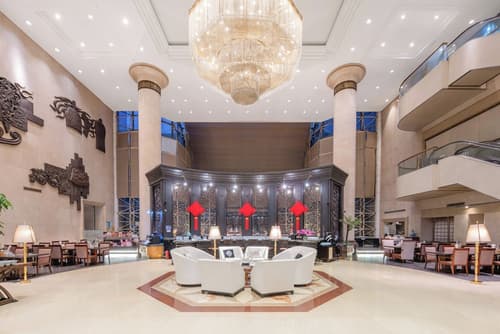 Shanghai QILU Hotel, Lobby