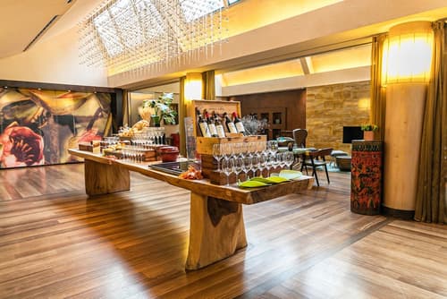 Enterprise Hotel, Breakfast area