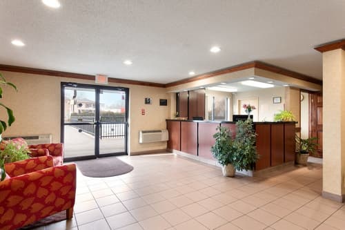 Super 8 by Wyndham Niagara Falls NY