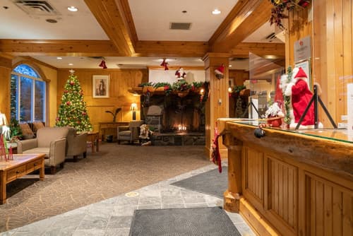 Rundlestone Lodge, Lobby sitting area