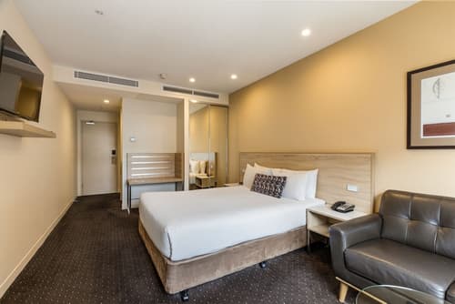 Atlantis Hotel, Melbourne, Room