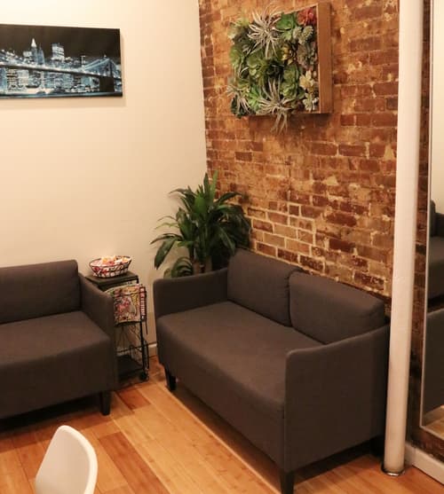 Chelsea Inn, Reception