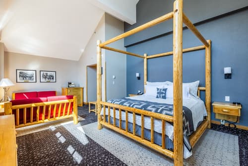 Brewster Mountain Lodge
