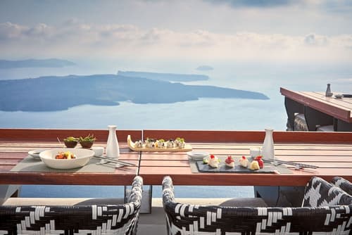 Katikies Chromata Santorini - The Leading Hotels of the World