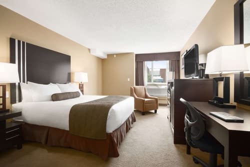 Days Inn by Wyndham Calgary Northwest, Room