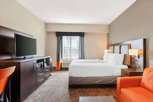 Best Western Plus Executive Inn