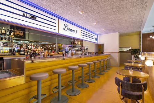 The Delphi Hotel, Restaurant