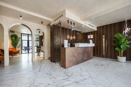 King Solomon Hotel, Reception