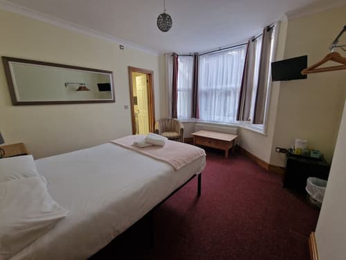 Hotel 65